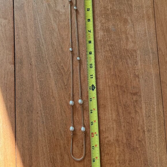 Costume Pearl & Gold Long Chain Necklace - Picture 2 of 6